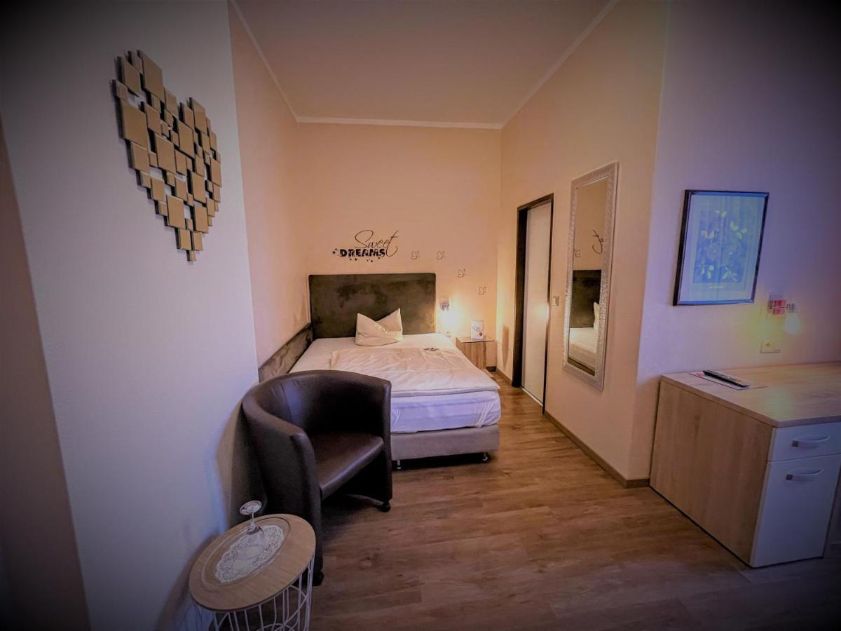 Arena Hotel Γκελσενκίρτσεν Εξωτερικό φωτογραφία