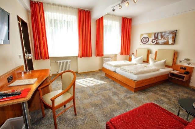 Arena Hotel Γκελσενκίρτσεν Εξωτερικό φωτογραφία